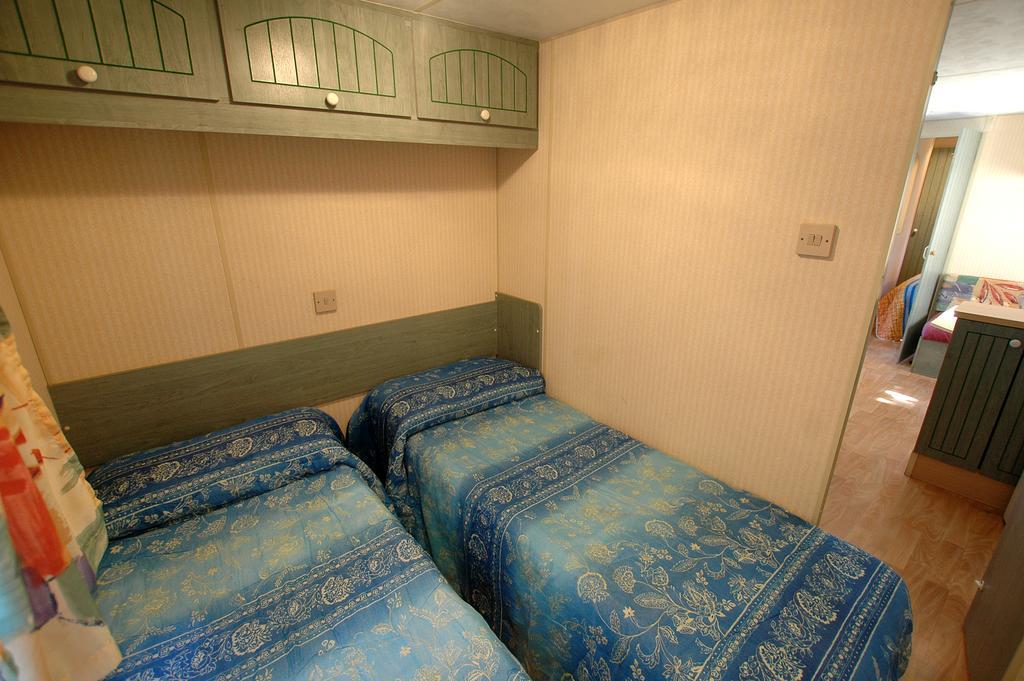 ホテルCamping Europa 2 カポリーヴェリ 部屋 写真